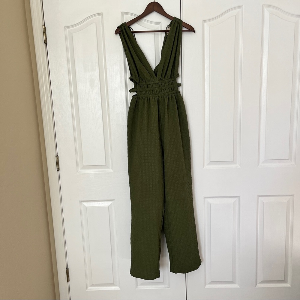 Deep Green Sleeveless Jumpsuit